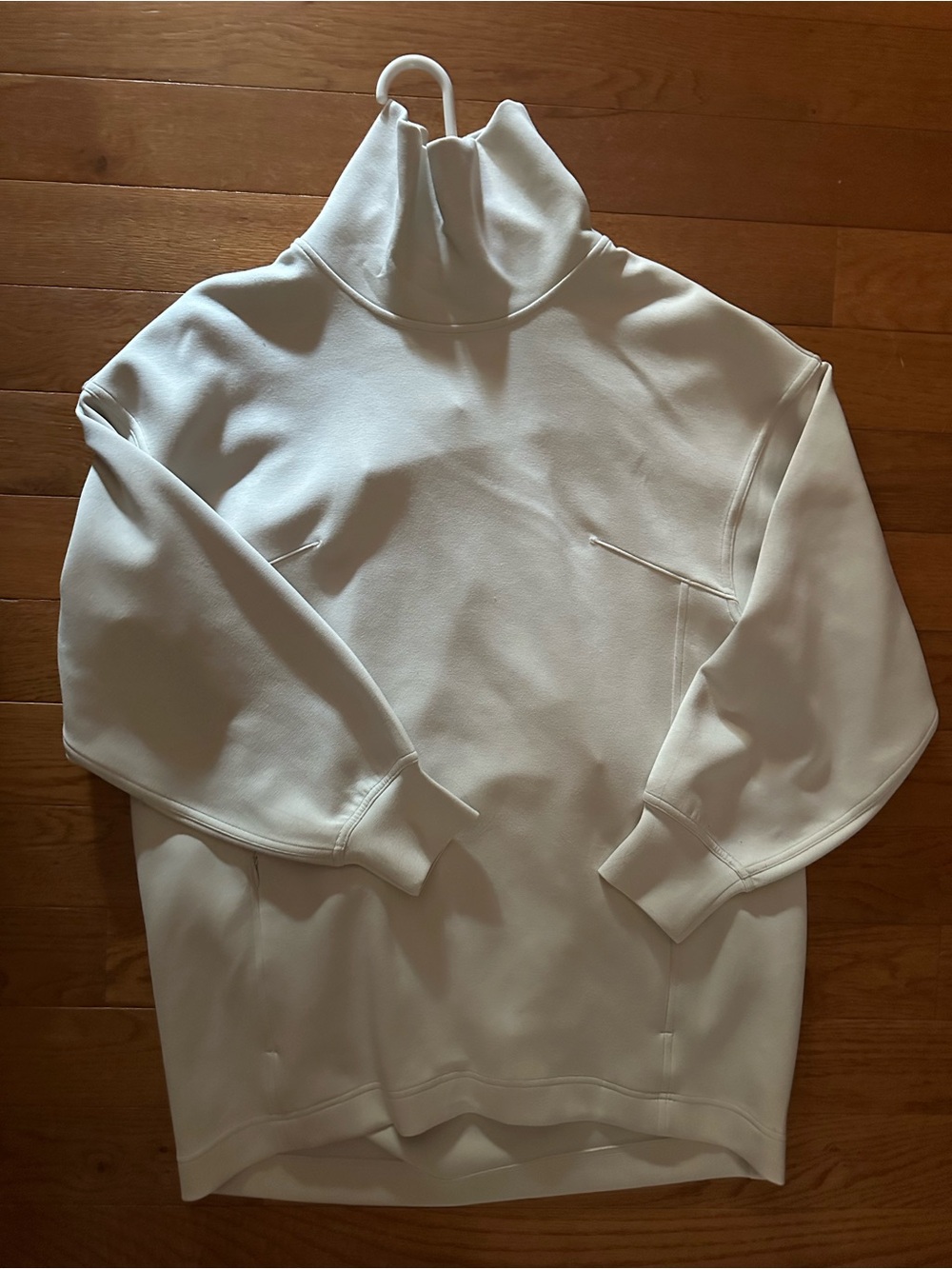 Lululemon sweatshirt